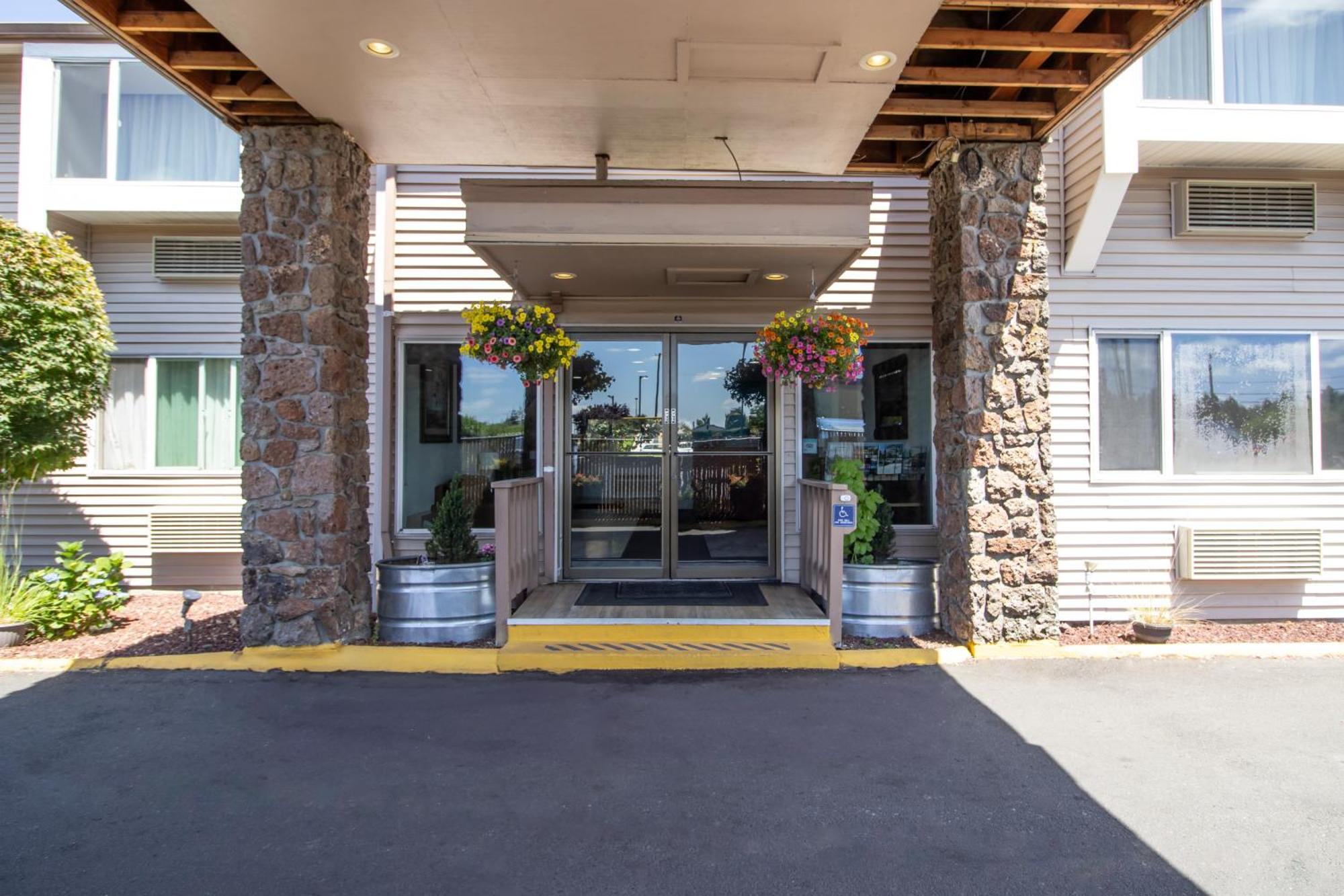 Red Lion Inn & Suites Vancouver Ngoại thất bức ảnh