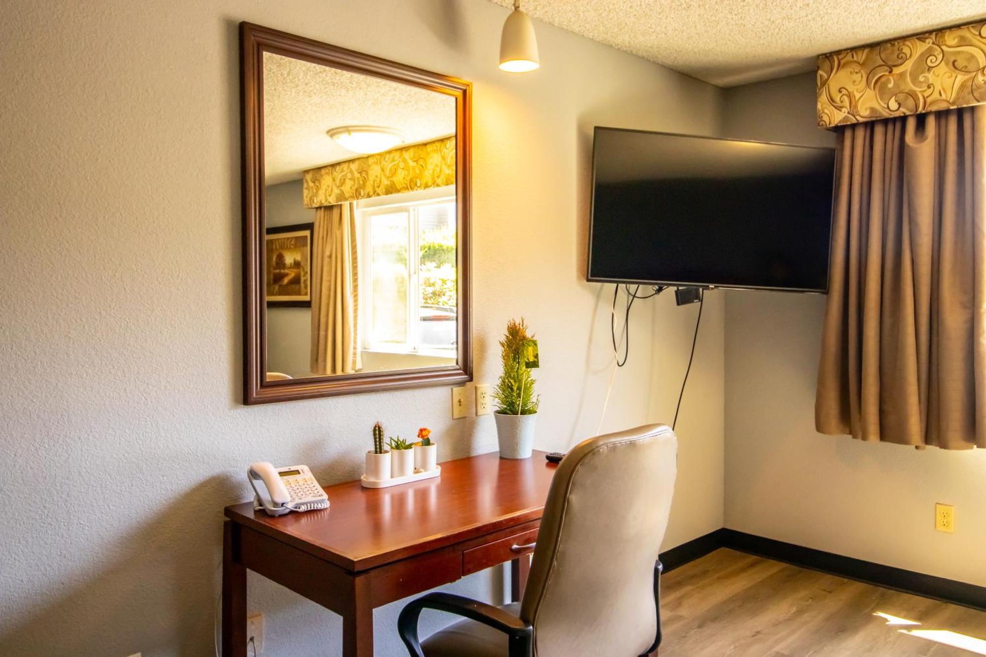 Red Lion Inn & Suites Vancouver Ngoại thất bức ảnh
